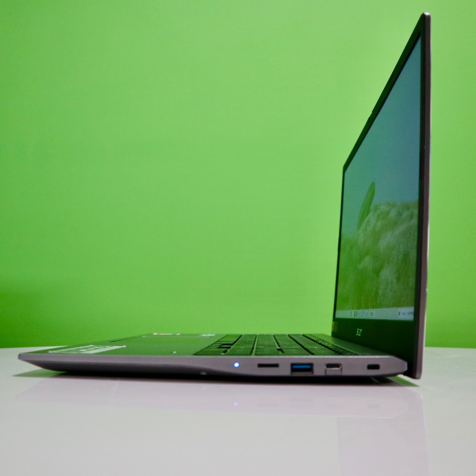 Acer Chromebook 15.6" FHD Touch i5-1135G7 8GB 512GB SSD · 512GB PCIe NVMe SSD · Steel Gray