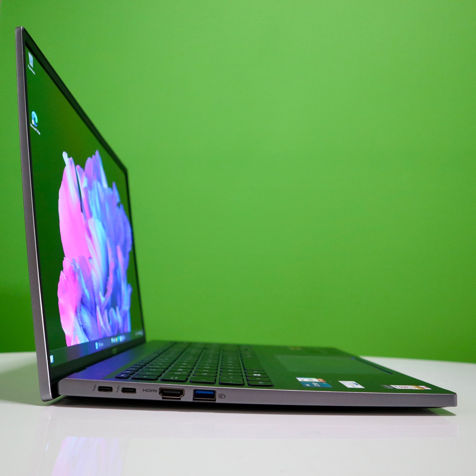 Acer Swift Go 16 i7-1355U 16GB 512GB NVMe OLED 3.2K