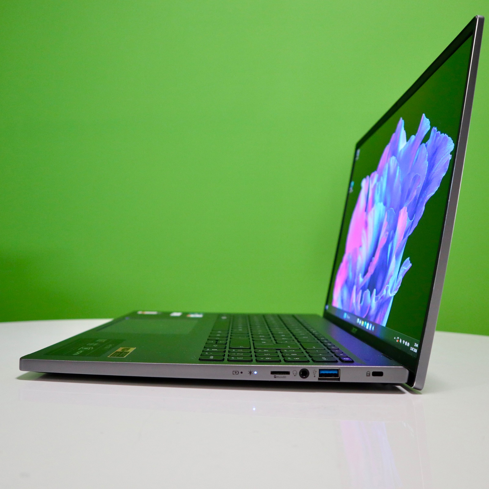 Acer Swift Go 16 i7-1355U 16GB 512GB NVMe OLED 3.2K